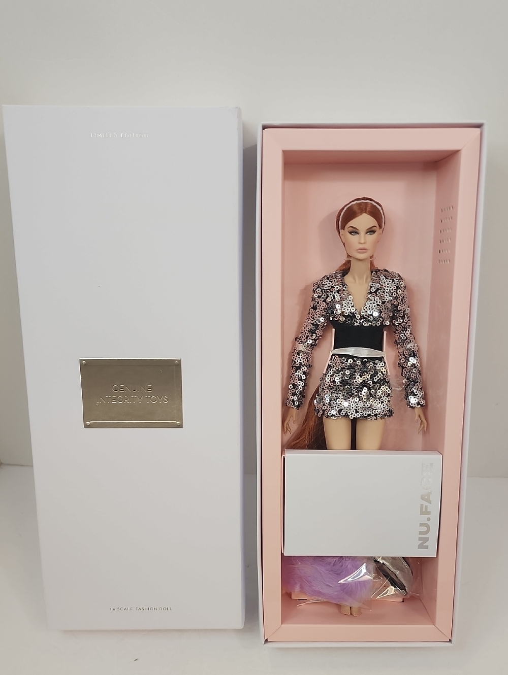 NuFace White Box with Silver Logo
